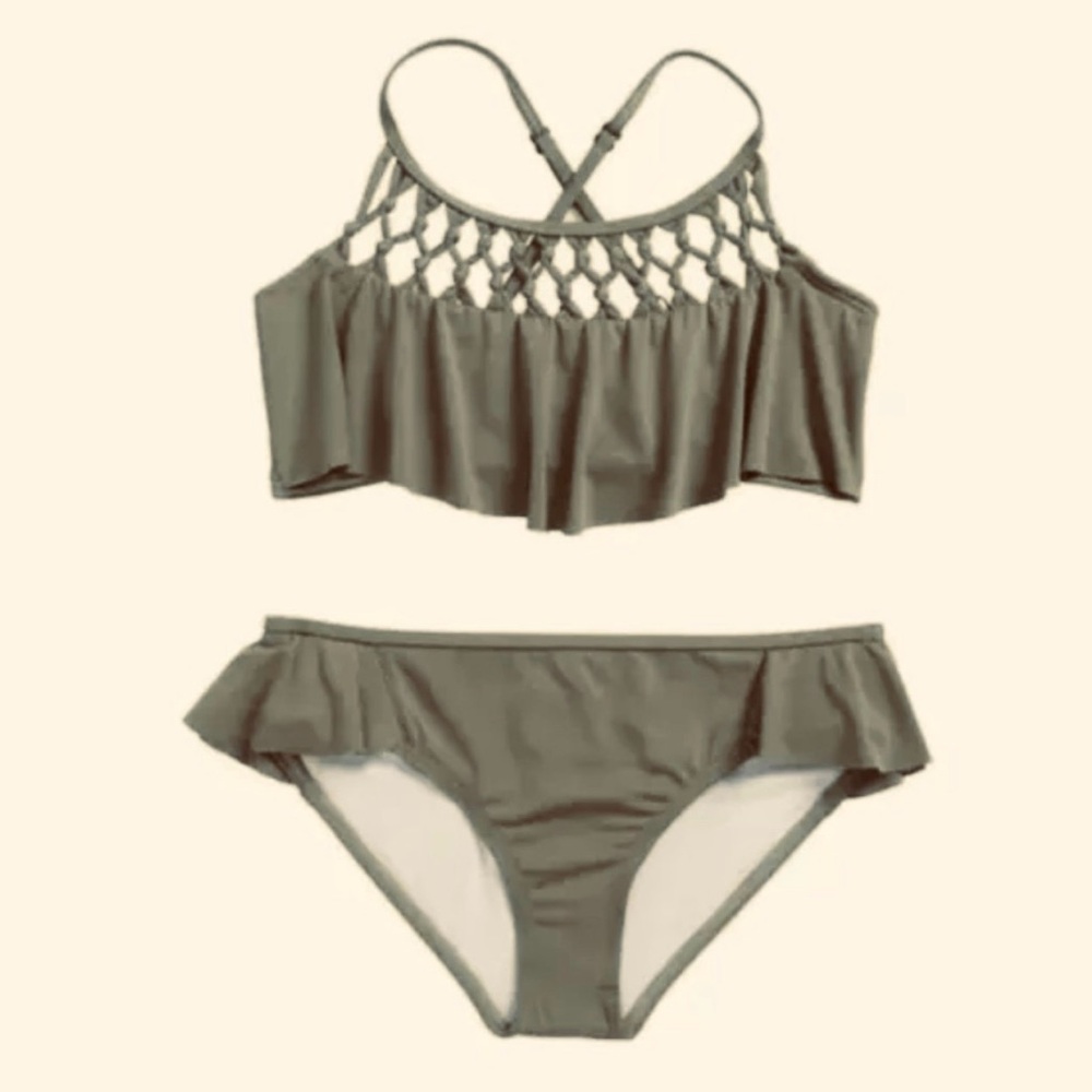 Brand new with tags billabong MACRAME madness bikini size 5